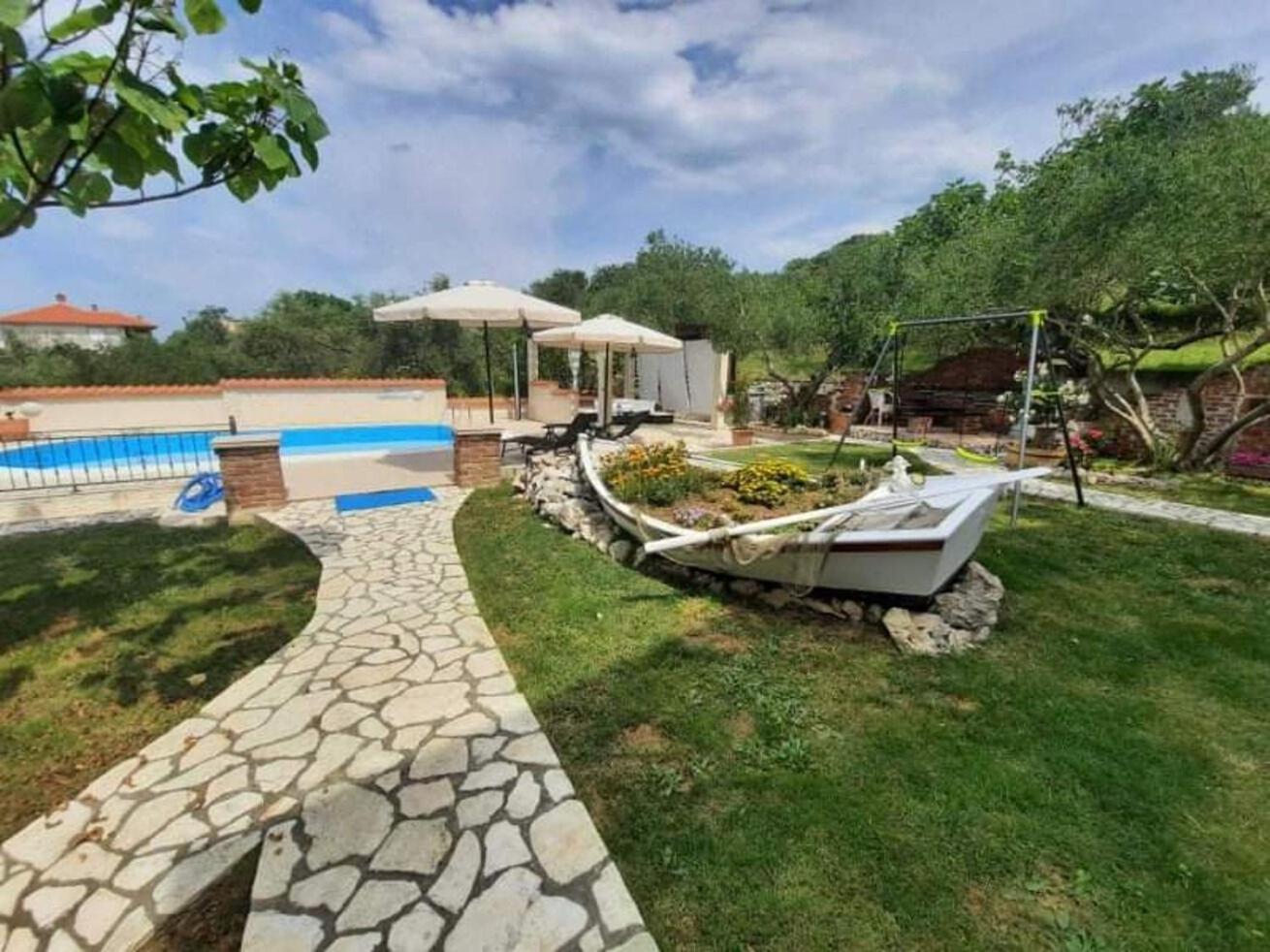 Apartments Robi- Swimming Pool And Beautiful Garden Kampor Luaran gambar