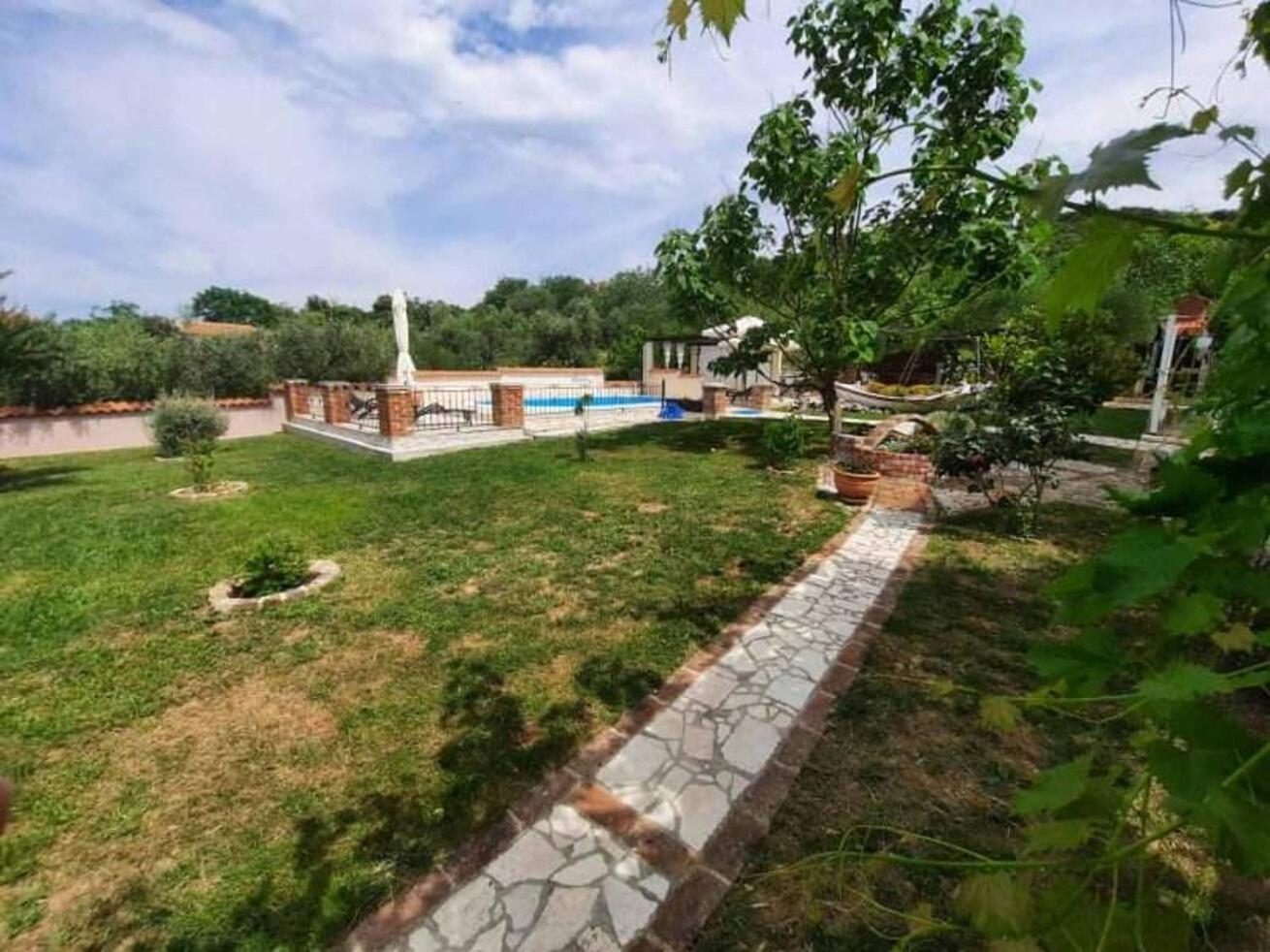 Apartments Robi- Swimming Pool And Beautiful Garden Kampor Luaran gambar